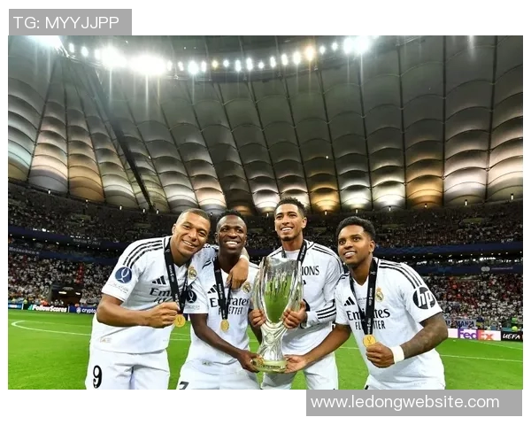 皇马对阵瓦伦西亚大名单曝光姆巴佩维尼修斯贝林斯齐出战